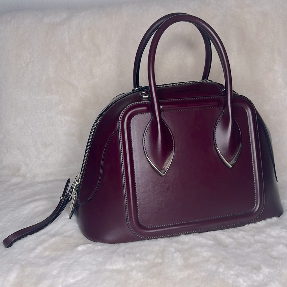 Alexander McQueen Magenta Tote/Handbag/Shoulder Bag with Detachable Strap